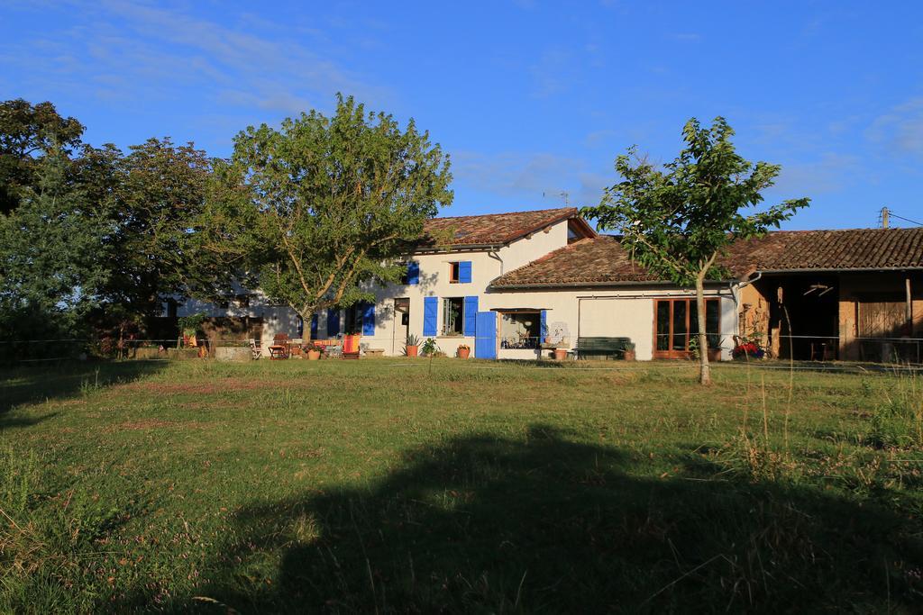 Hotel Au Bon endroit à Genebrieres Extérieur photo